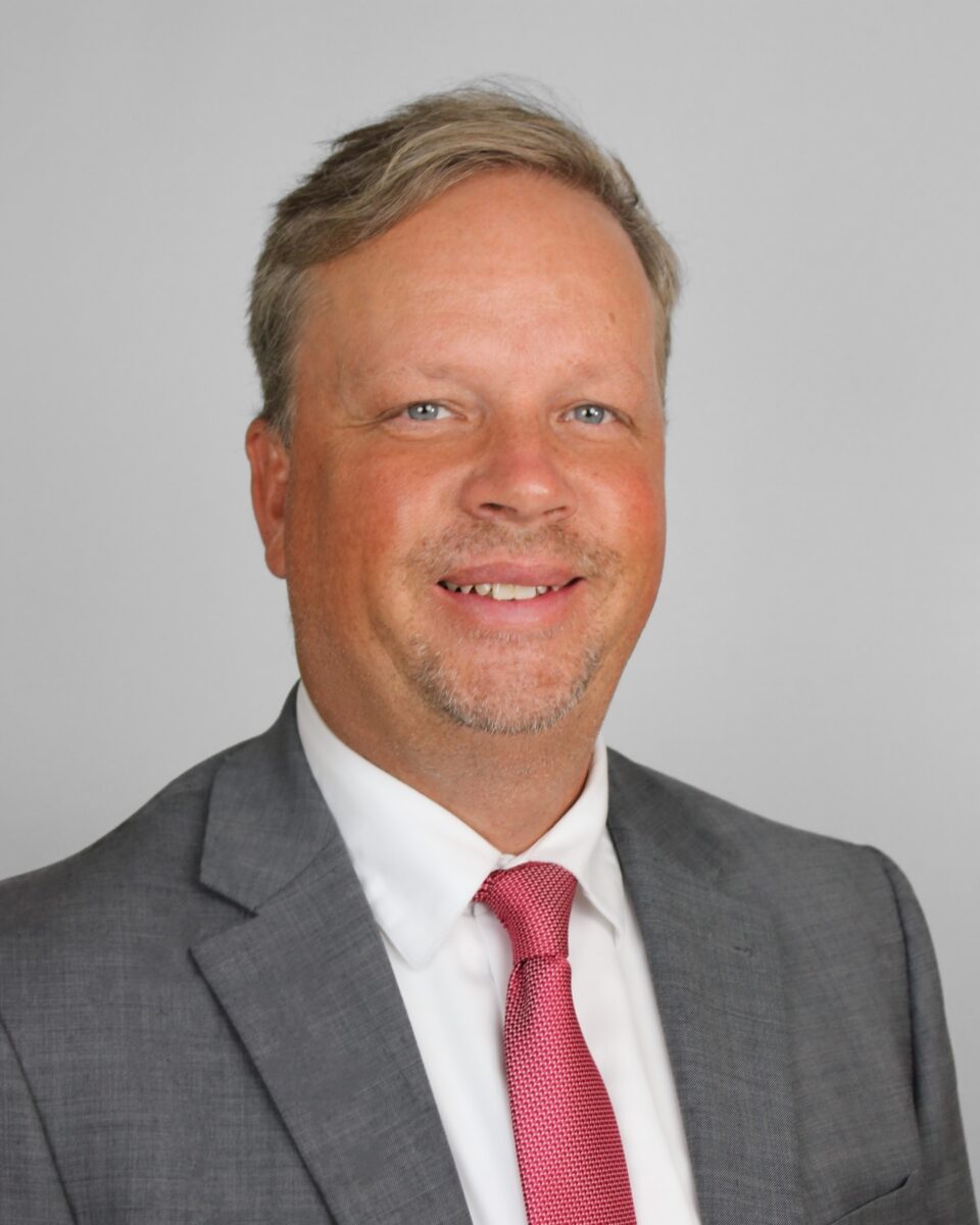 Jason Lynn Headshot